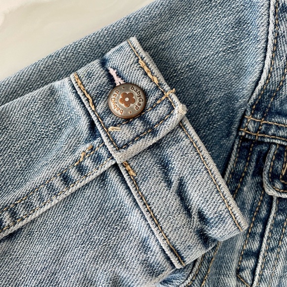 Gap Light Wash Jean Jacket - Picture 3 of 6